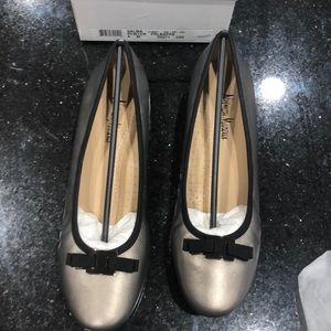 Neiman Marcus size 8 NEVER WORN flats. Salma Pewter